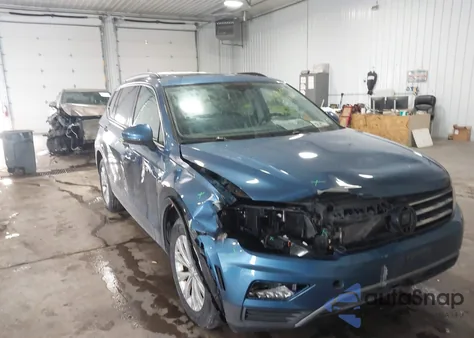2019 Volkswagen Tiguan 2.0T Se/2.0T Sel/2.0T Sel R-Line/2.0T Sel R-Line Black from USA, damaged, VIN 3VV2B7AX5KM033004
